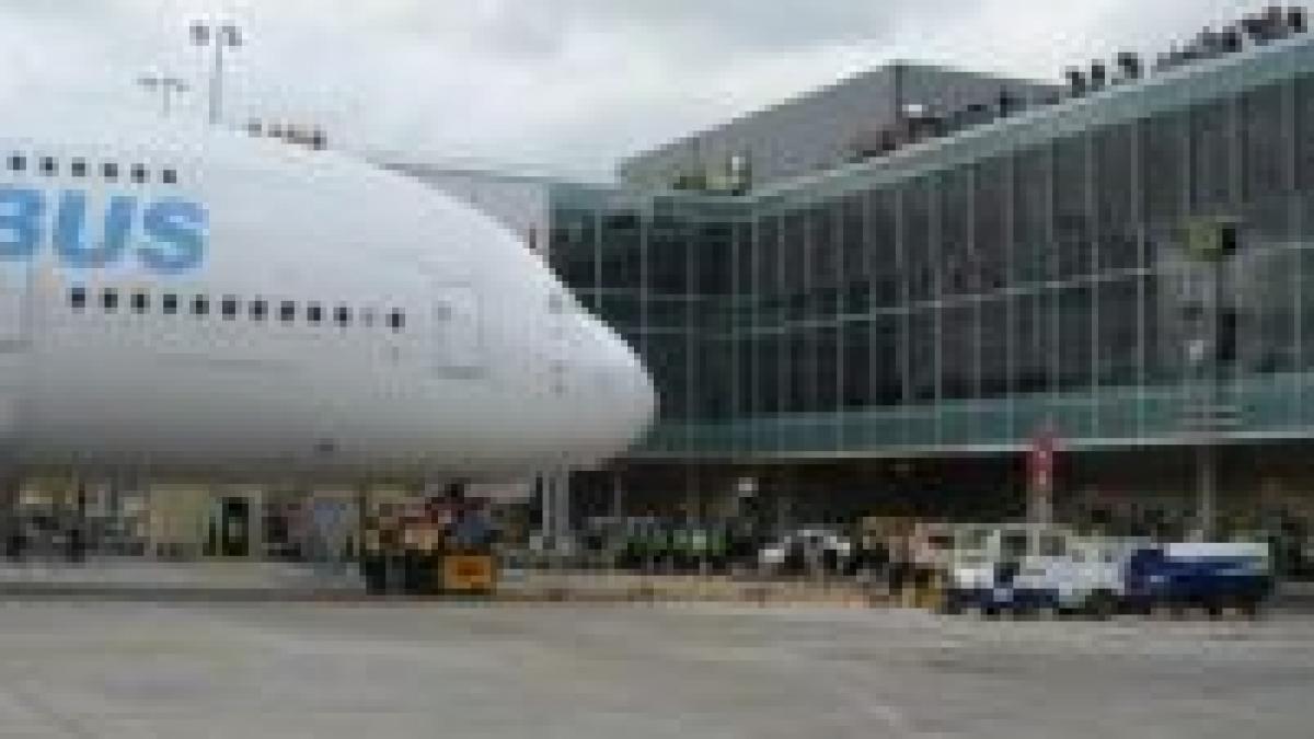 Londra. Terminal al aeroportului Heathrow - evacuat 