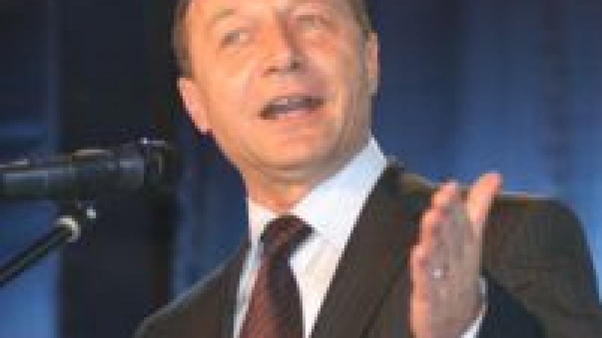 ion cristoiu basescu urmareste decredibilizarea presei