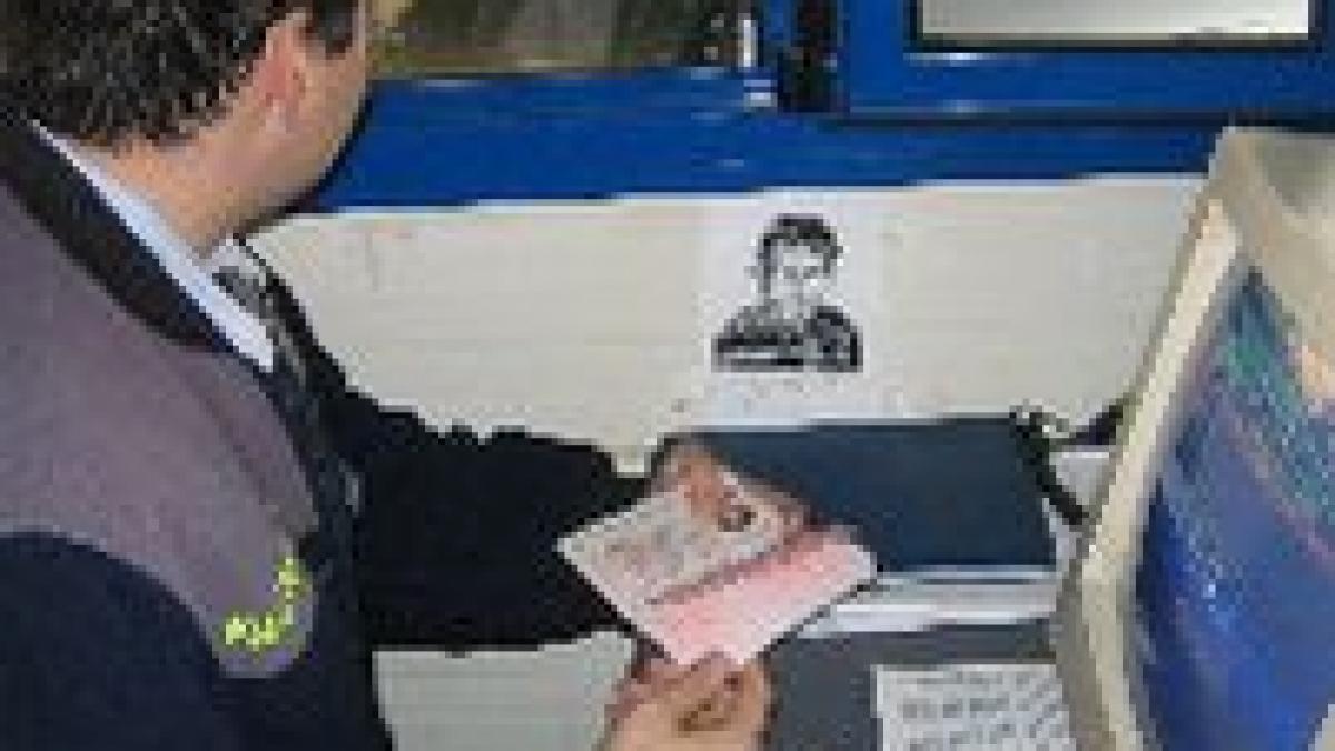 Românii intră fără viză în Serbia