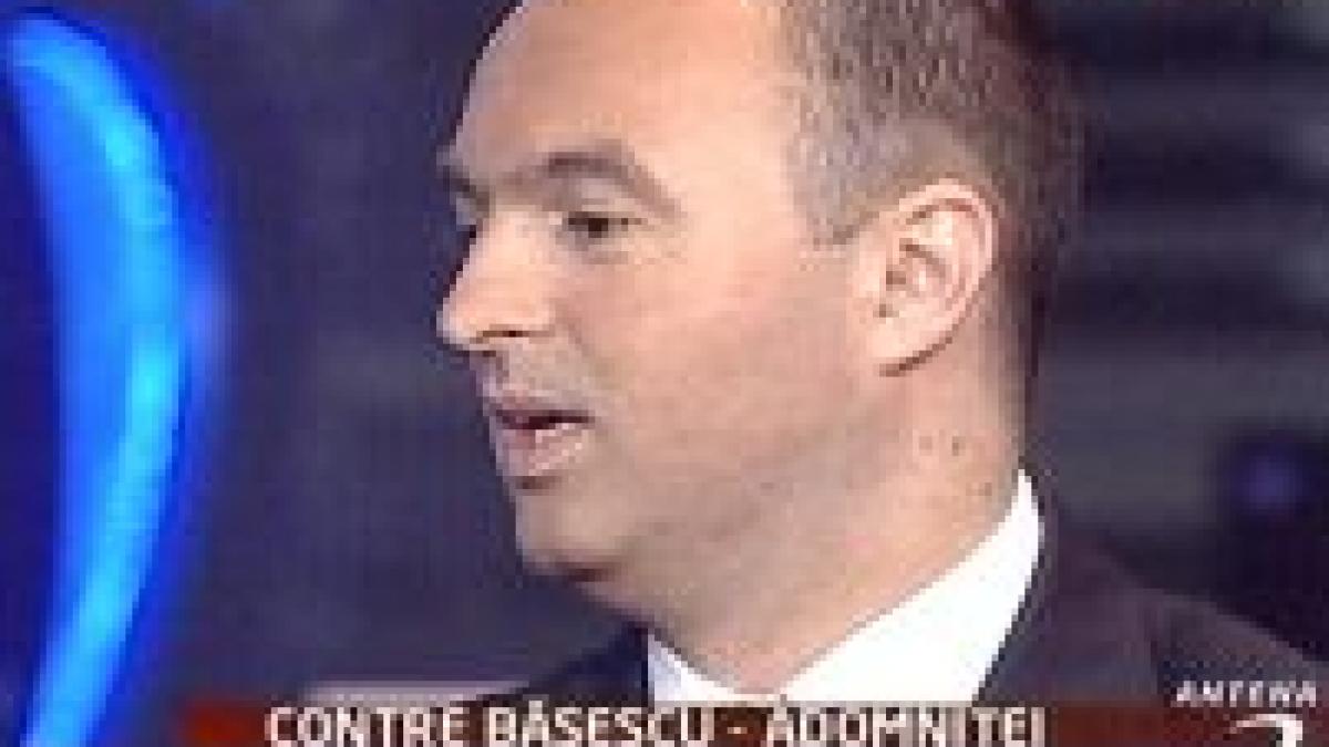 adomnitei raportul educatiei prezentat de basescu e un plagiat