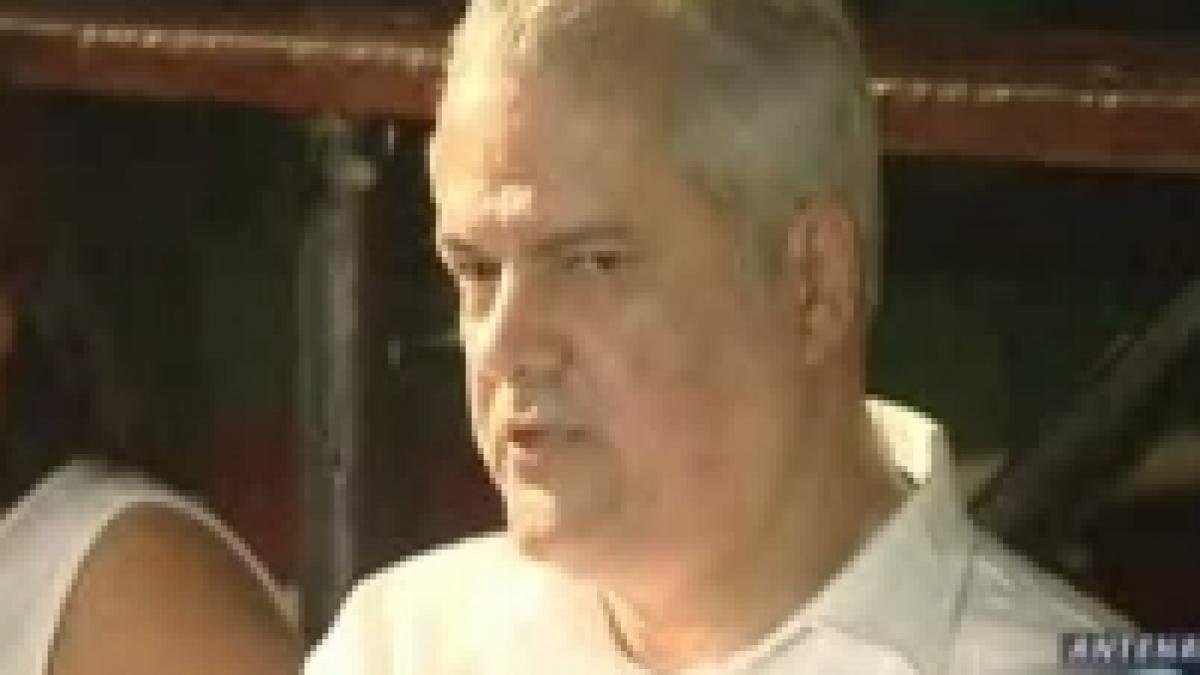 nastase si chiliman vorbesc in calitate de bloggeri video