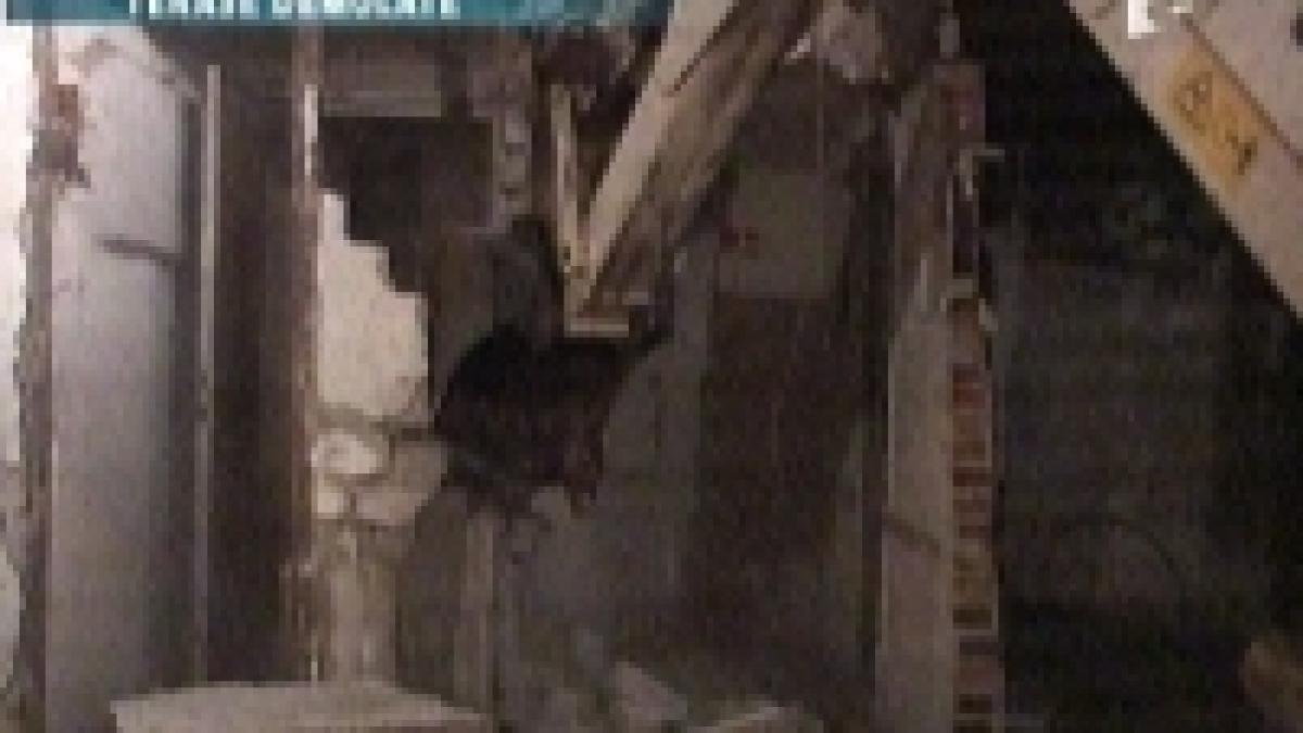 parcul moghioros a fost curatat de terase