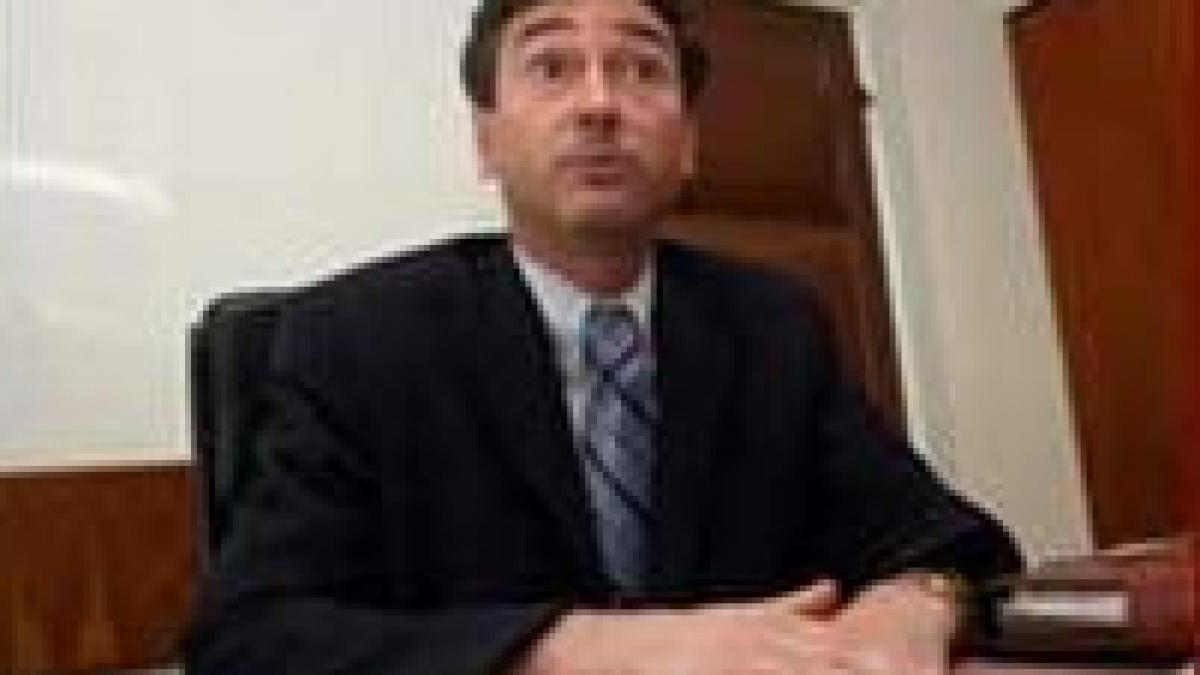 inimaroiu a inceput sa darame locurile de joaca din fier vechi