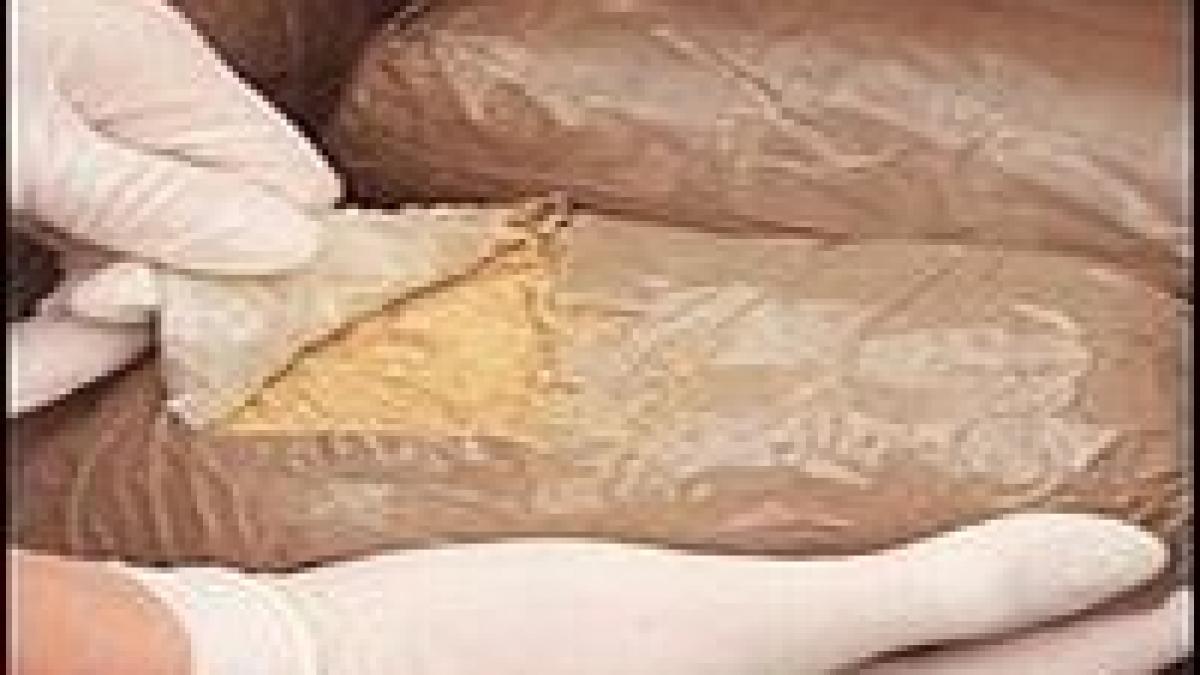 traficanti prinsi cu drogurile in pian