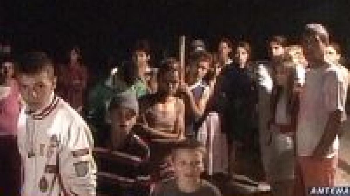 brasov un barbat a fost atacat de urs in curtea casei video