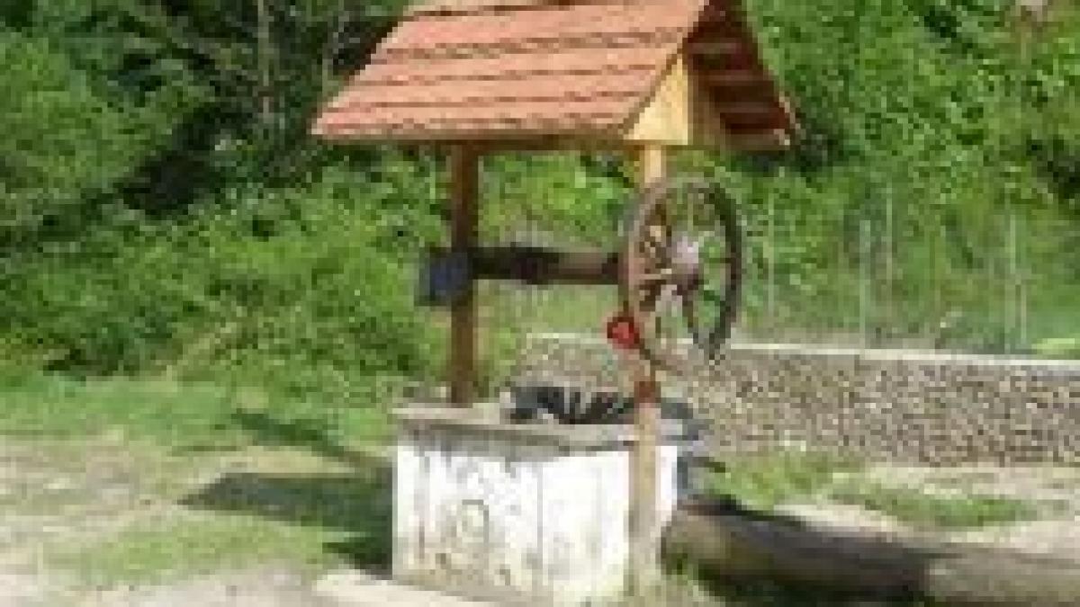 consumul de apa din fantani interzis de autoritati