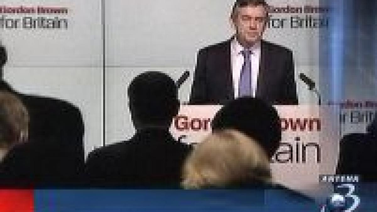 gordon brown se muta din downing street 10 pentru ca apartamentul e prea mic