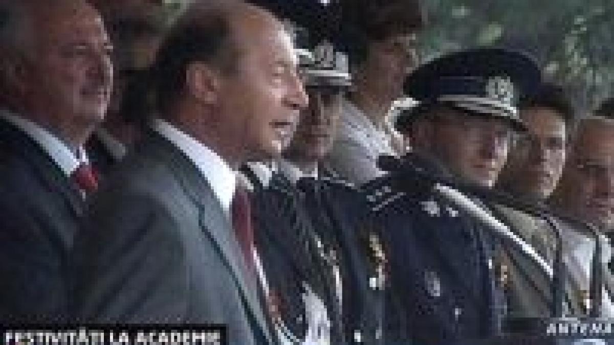 basescu la festivitatile academiei de politie