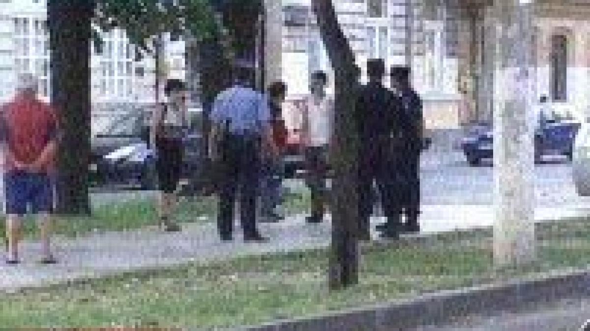 Cameramanul agresat la Brăila este vinovat că a luat bătaie
