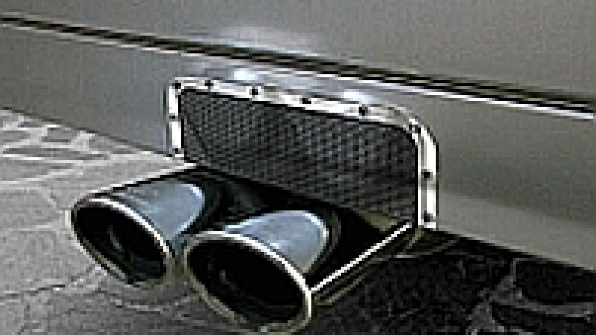 dispozitivul care transforma gazele masinilor in apa