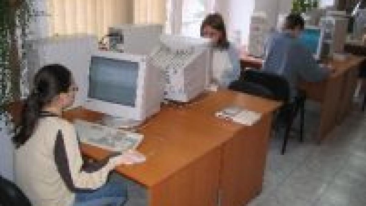 romanii pe locul 5 in ue la ore de munca