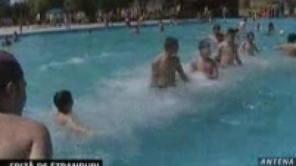 romanii au din ce in ce mai putine stranduri