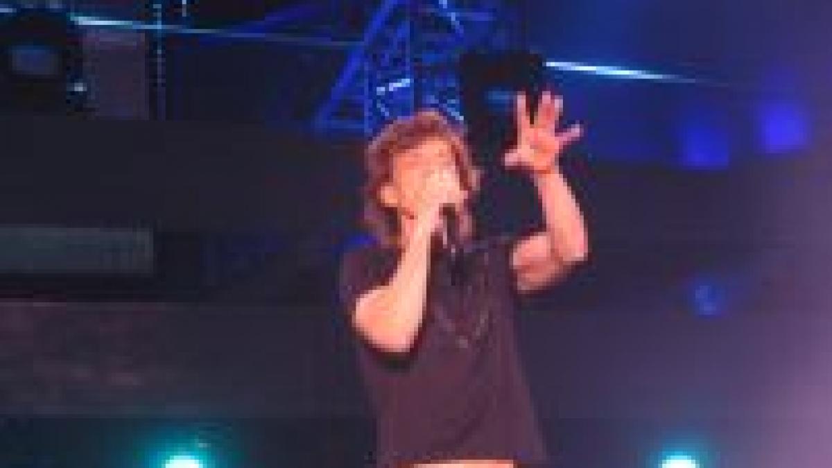 concert rolling stones in memoria victimelor accidentului de autocar din franta