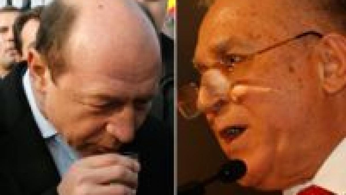 basescu il acuza pe iliescu de propaganda sovietica