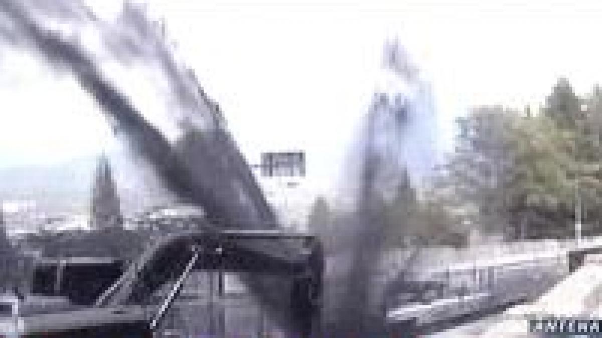 canada un cartier din vancouver acoperit de petrol imagini spectaculoase