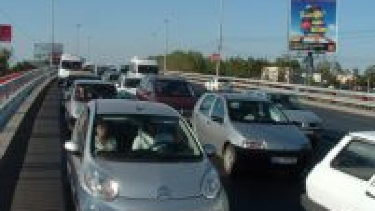trafic de weekend ambuteiaje spre mare si munte rute ocolitoare
