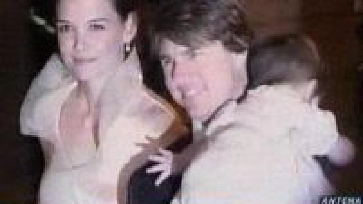 nunta lui tom cruise cu katie holmes a bagat doi barbati in arest
