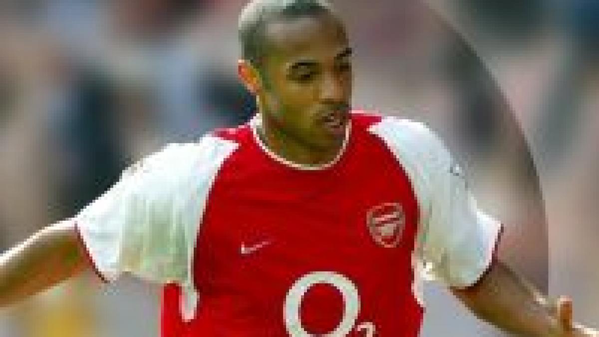 o banda de romani planuieste rapirea fetei fotbalistului thierry henry