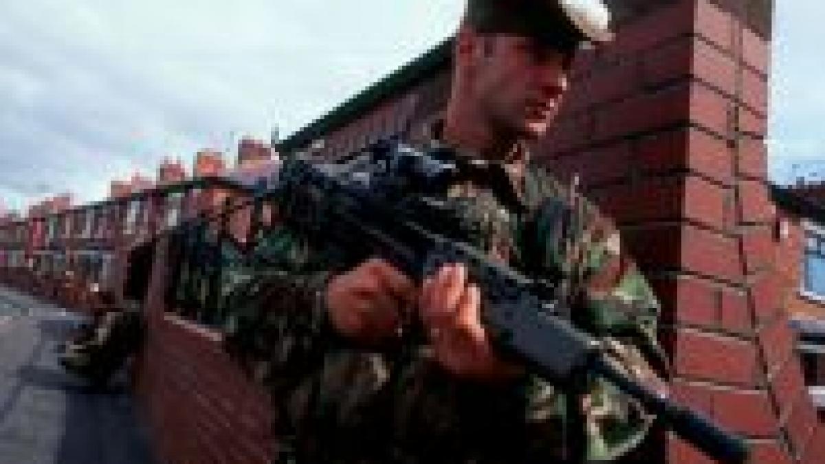 armata britanica se retrage din irlanda de nord