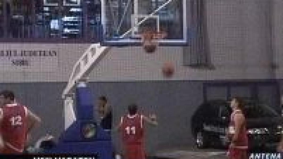 24 de tineri au inceput un maraton de baschet la sibiu