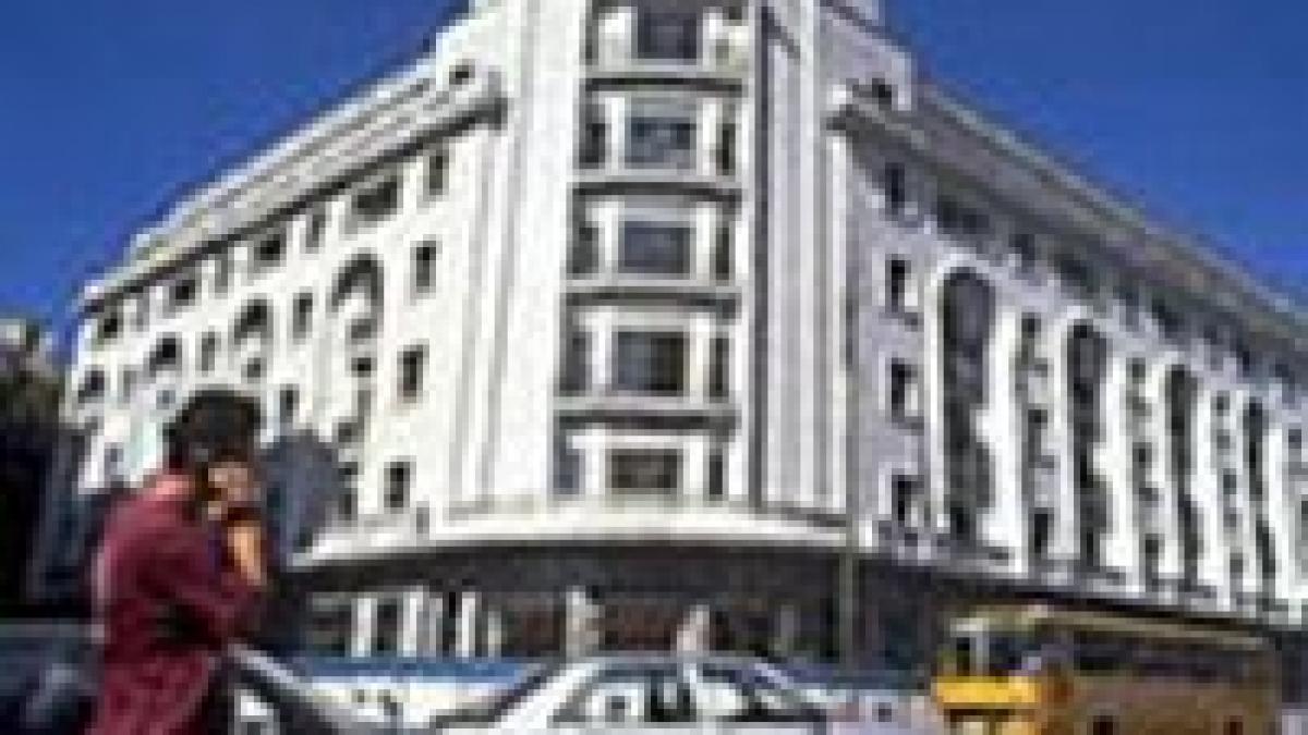 greva de 5 stele la athene palace hilton