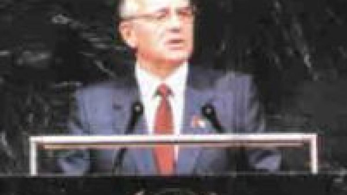 mihail gorbaciov va fi imaginea casei de moda louis vuitton