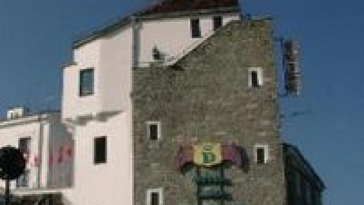 turisti de pe patru continente au venit la castelul dracula din muntii bargaului