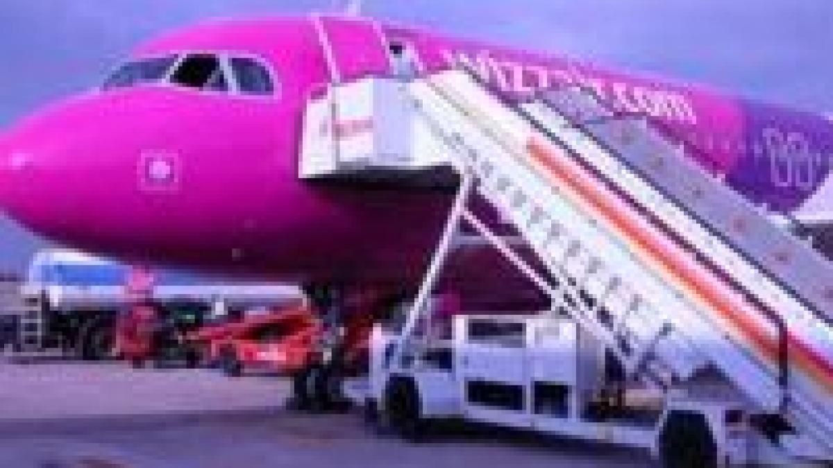 pasagerii unei curse low cost asteapta de aproape o zi sa plece