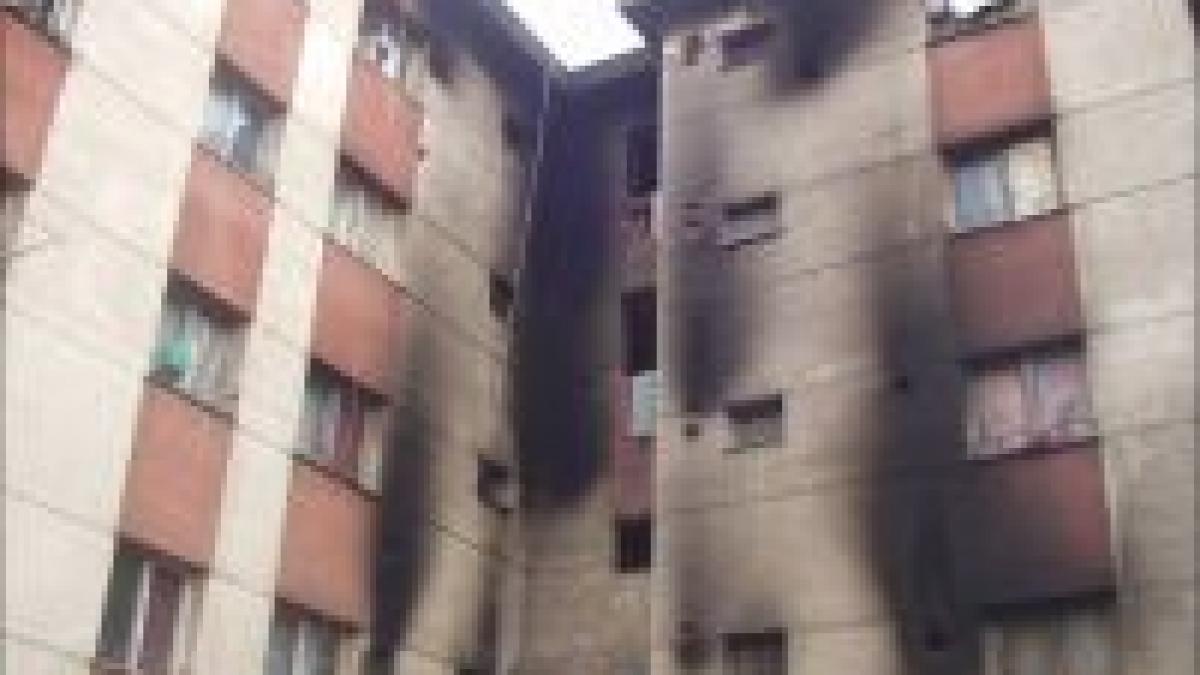 si a aruncat apartamentul in aer