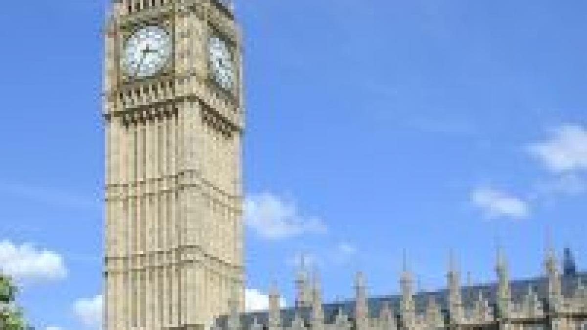 Londra rămâne o lună fără Big Ben <font color=red>(GALERIE FOTO)</font>
