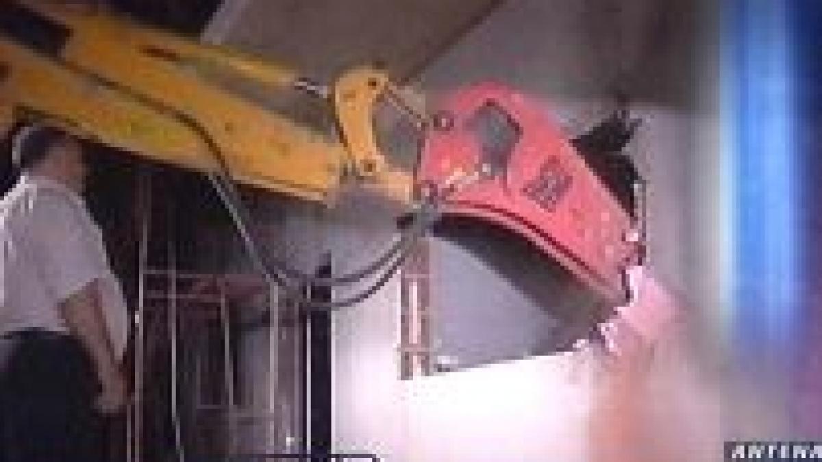 casa de pe pista aeroportului baneasa demolata