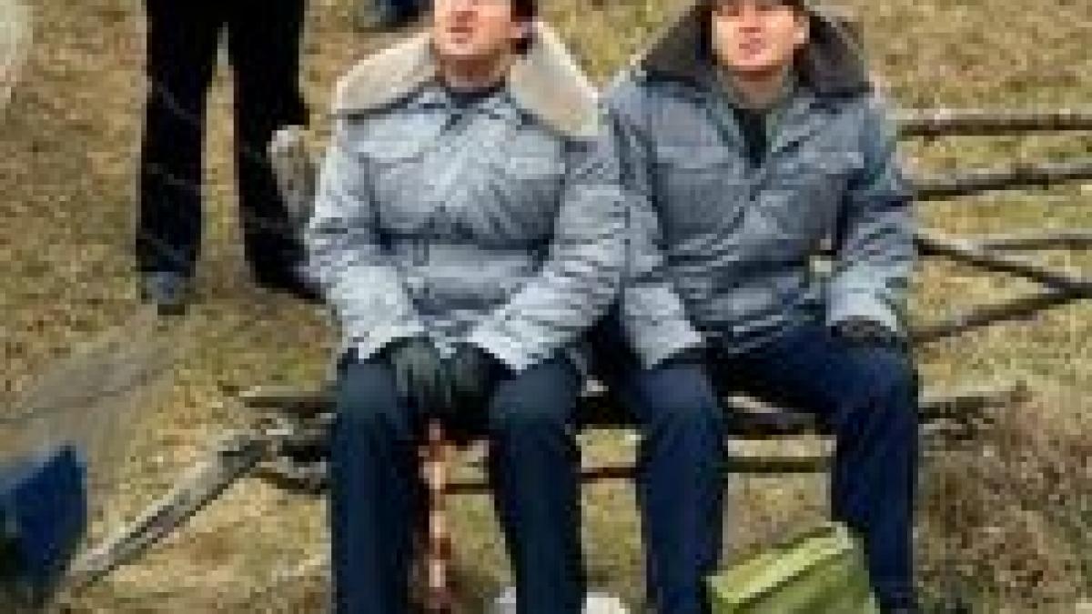 politistii iau pauza de masa