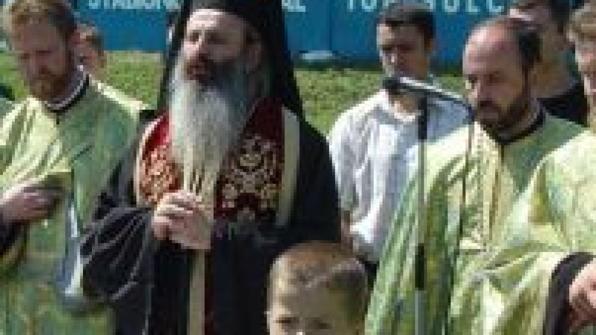 teofan se retrage din cursa pentru sefia bisericii