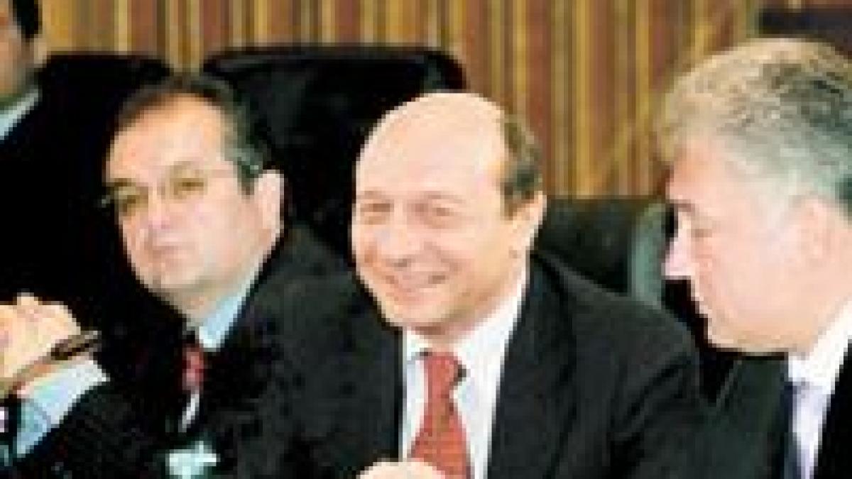 basescu a lasat pd fara bani de campanie