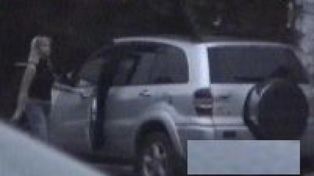 cineva minte in scandalul mita la ambasada