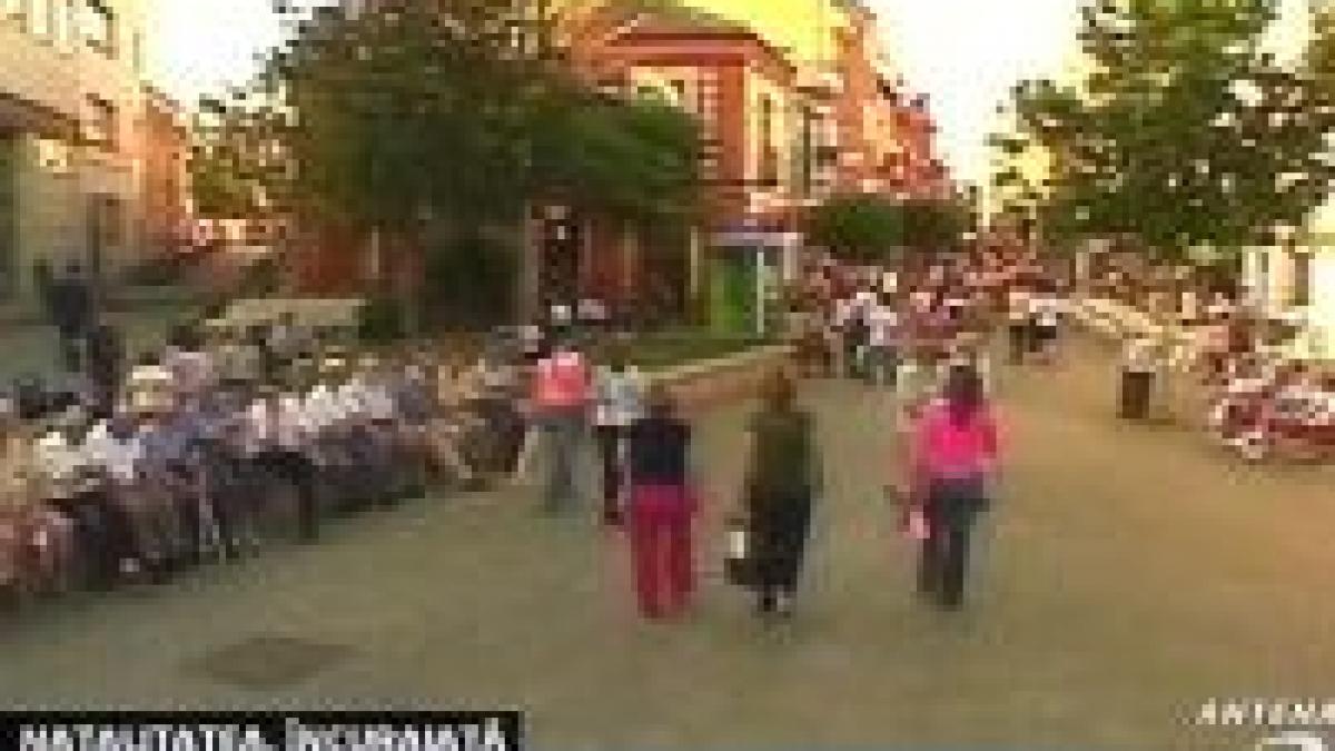 romanii din spania ar putea primi 2500 pentru fiecare copil