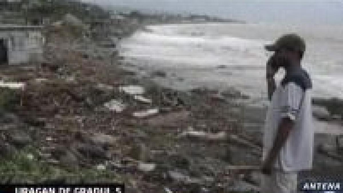 uraganul dean si taifunul sepat fac ravagii in lume