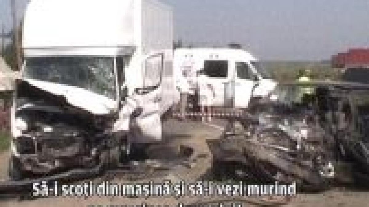 doua femei au fost lasate de ambulanta sa moara pe strada video