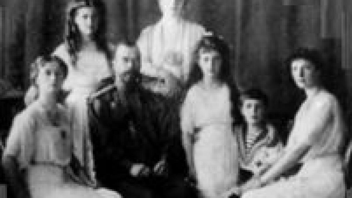 Ruşii cred că au descoperit rămăşiţele a doi dintre copiii ţarului Nicolae al II-lea