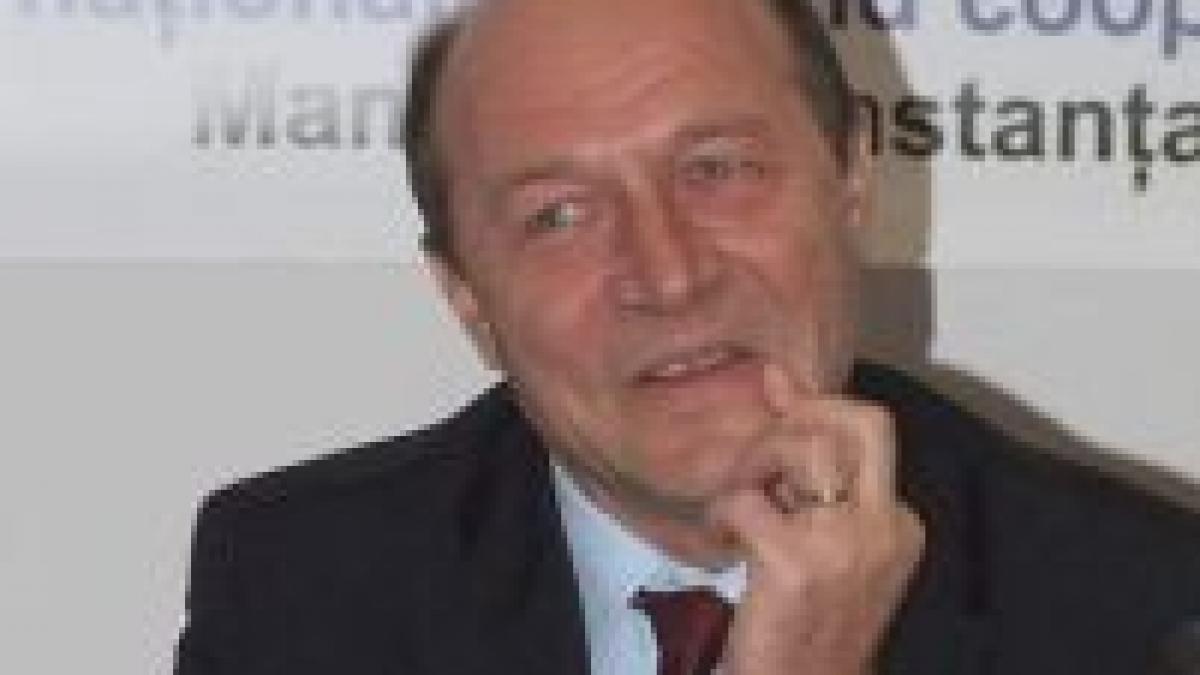 basescu a ajuns la 32 din optiunile de vot