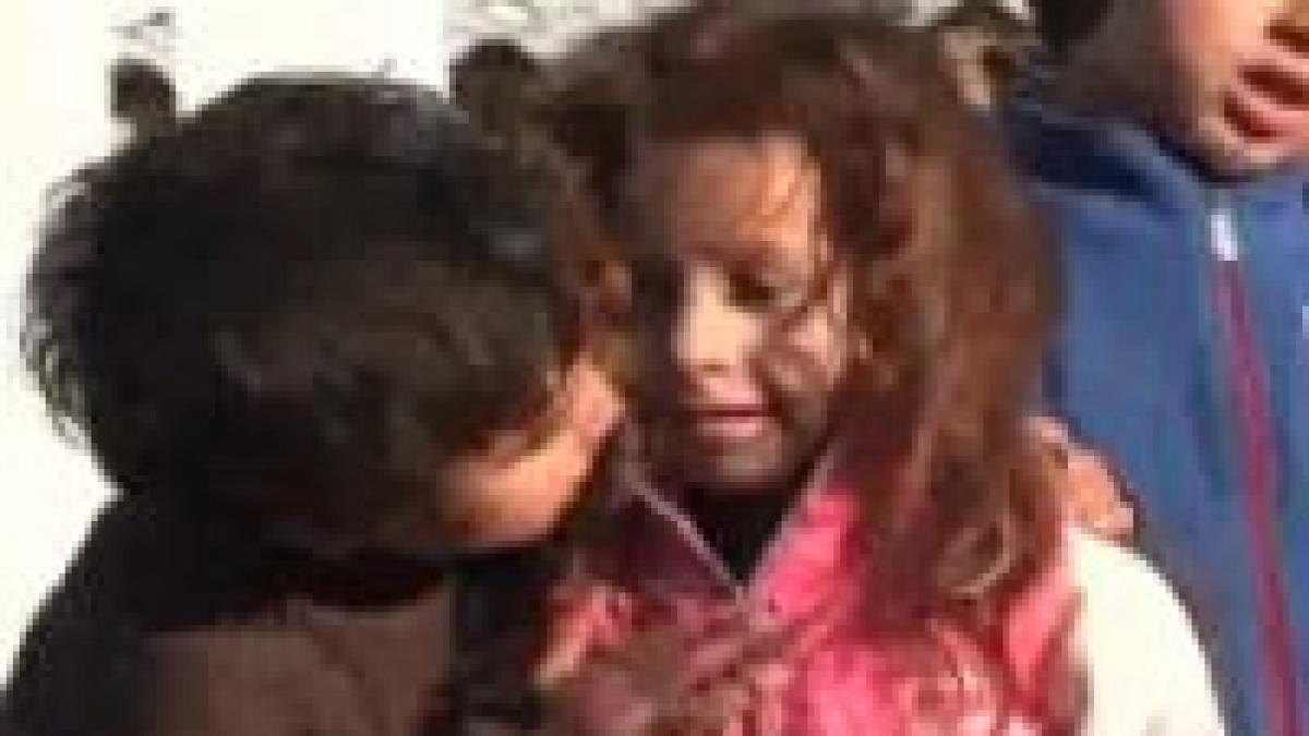 o buzoianca a devenit mama la 13 ani