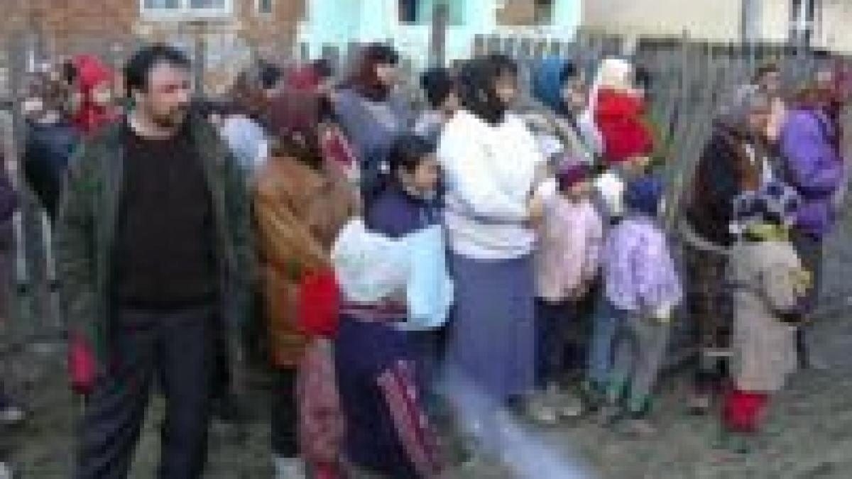 rromii ii acuza pe sefii politiei iesene de tentativa de omor