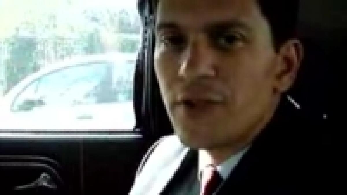 ministrul britanic de externe promoveaza romania pe youtube video