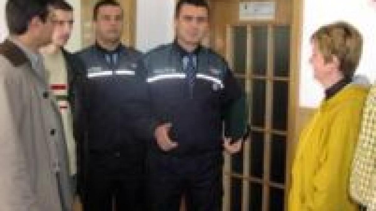 salariile politistilor sectiei 21 furate