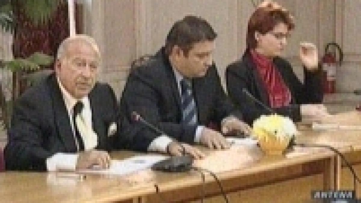 Voiculescu îi cere liderului UDMR să-şi tempereze colegii de uniune
