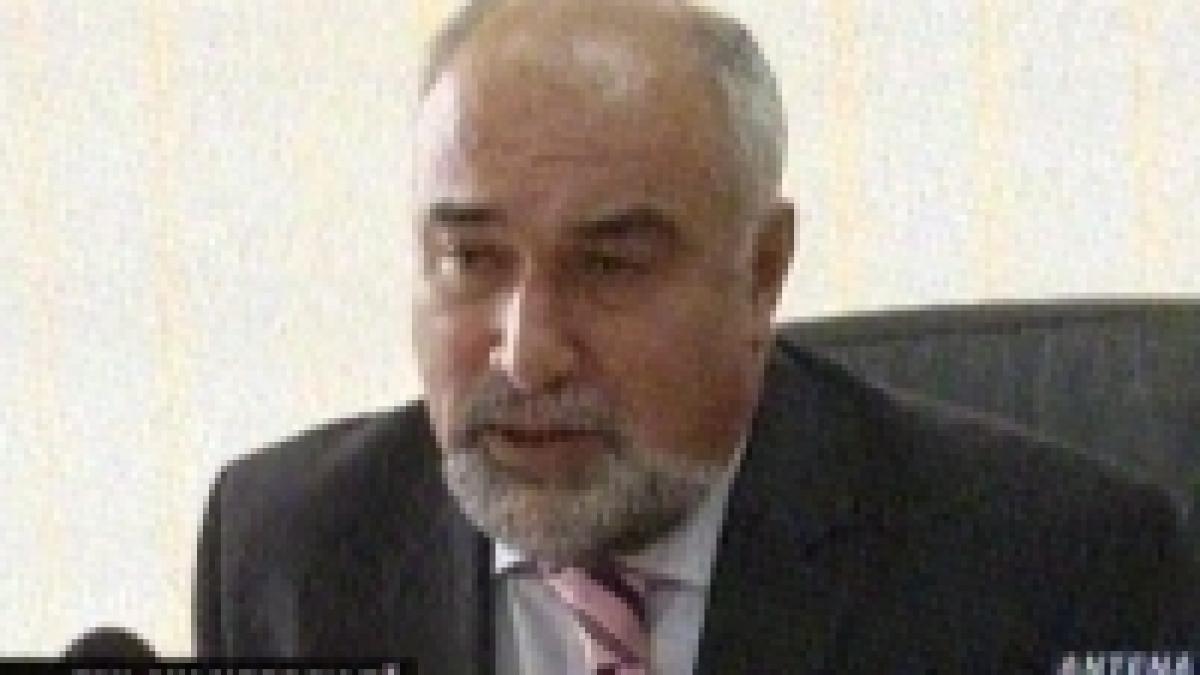 Vosganian: scena politică e dezechilibrată