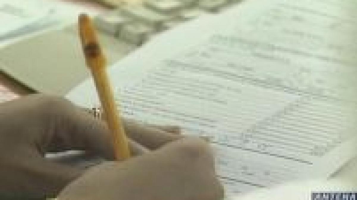 functionarii publici se intorc pe bancile scolii pentru perfectionare