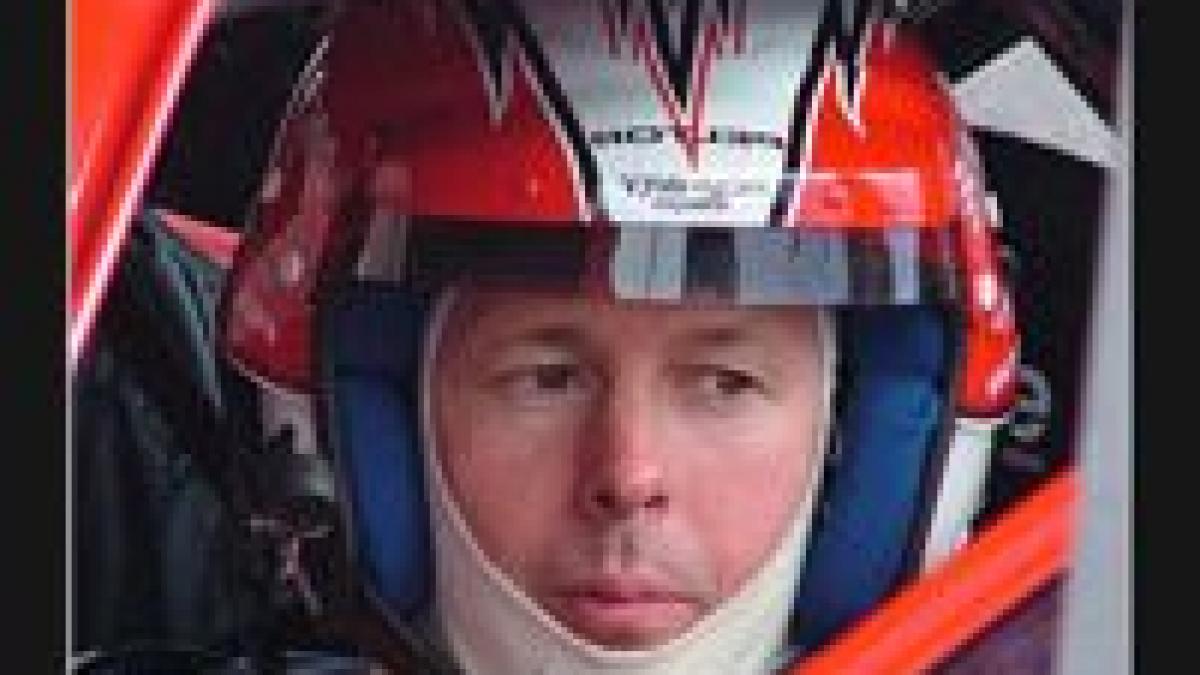 Pilotul de raliuri Colin McRae a murit întrun accident de elicopter