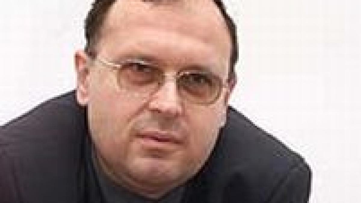 membrii cnsas la un pas sa se ia la bataie