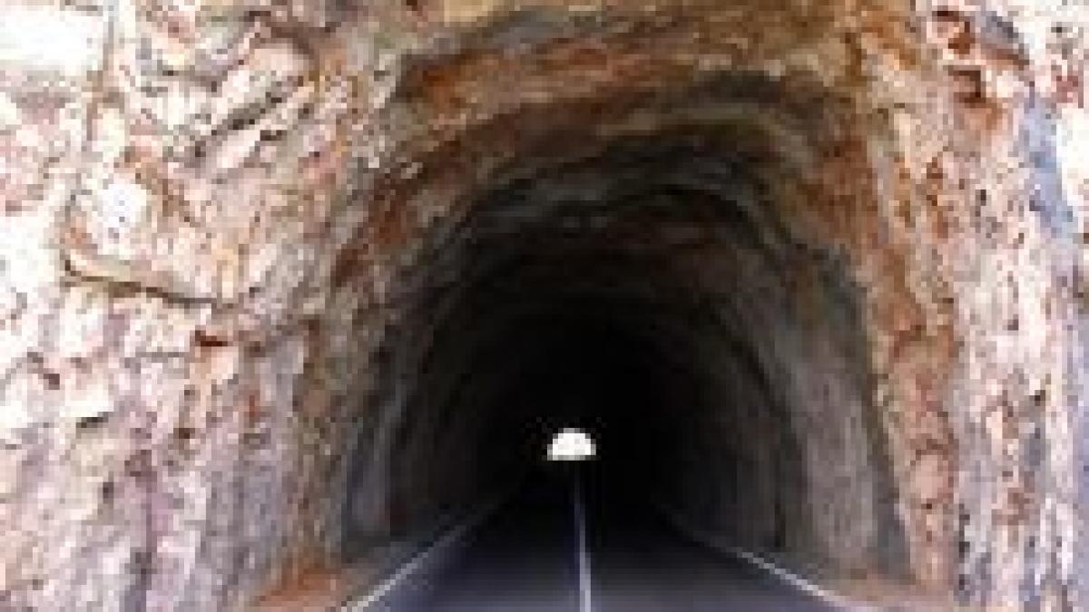 japonezii sapa spre centrul pamantului